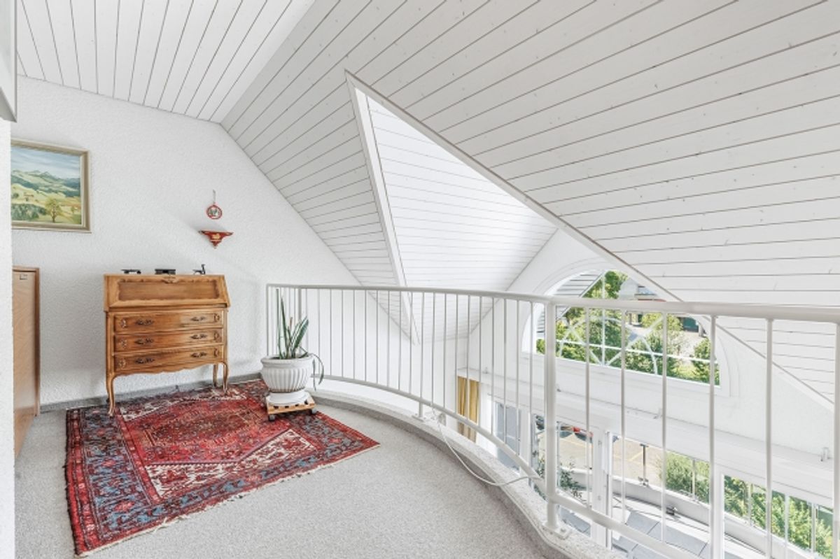 Elegante Dachmaisonette mit Galerie - 7