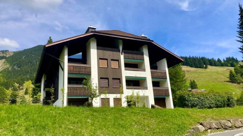 Gepflegte Ferienwohnung in ruhiger Überbauung - 1
