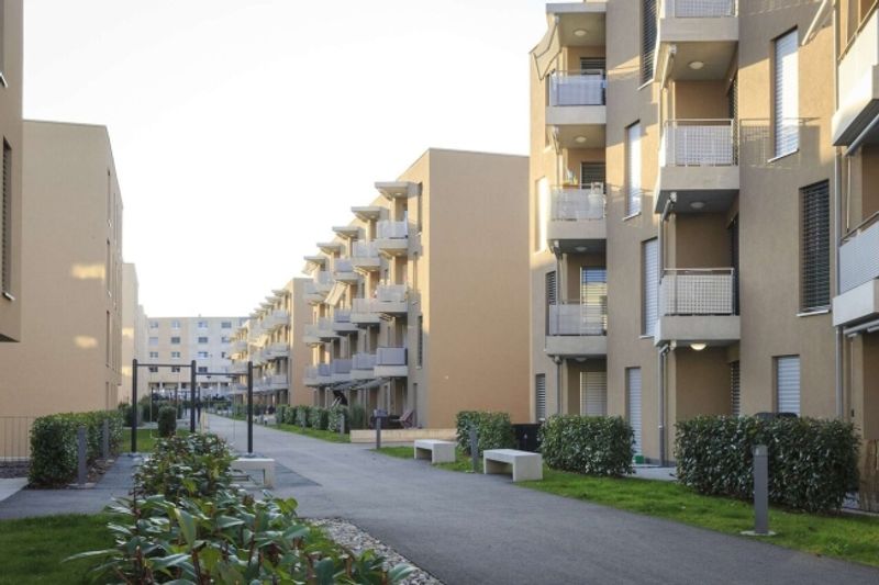3.5-Zimmer-Wohnung im Erdgeschoss! - 1
