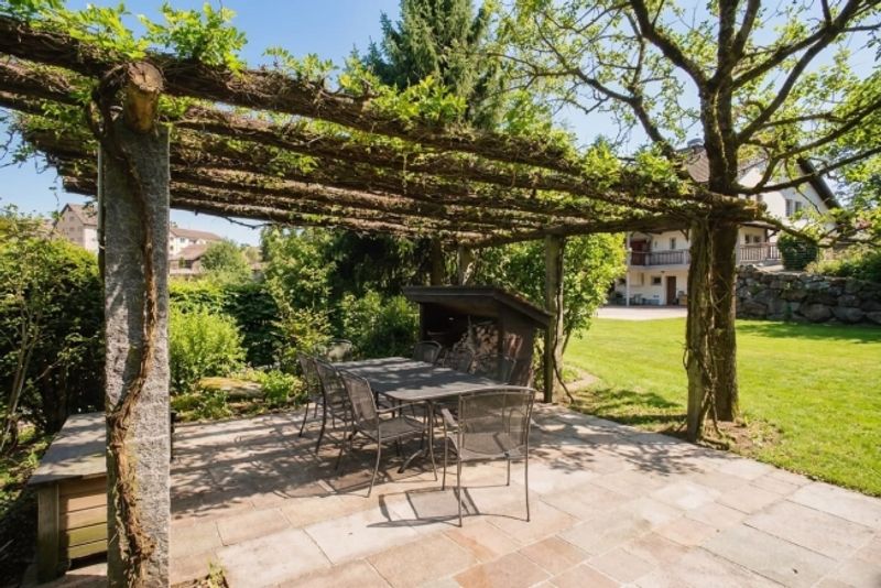 Landvilla mit Wellnessoase und Parkanlage - 7