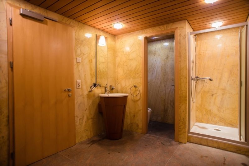 Landvilla mit Wellnessoase und Parkanlage - 11