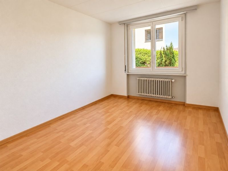 Wunderschöne 3,5-Zimmer-Wohnung zur Miete in Monthey mit großer Terrasse - 4