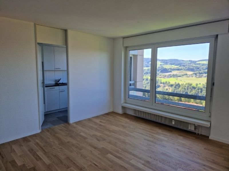 Helle 2-Zimmer-Wohnung im 4. OG an ruhiger, stadtnaher Lage - 3