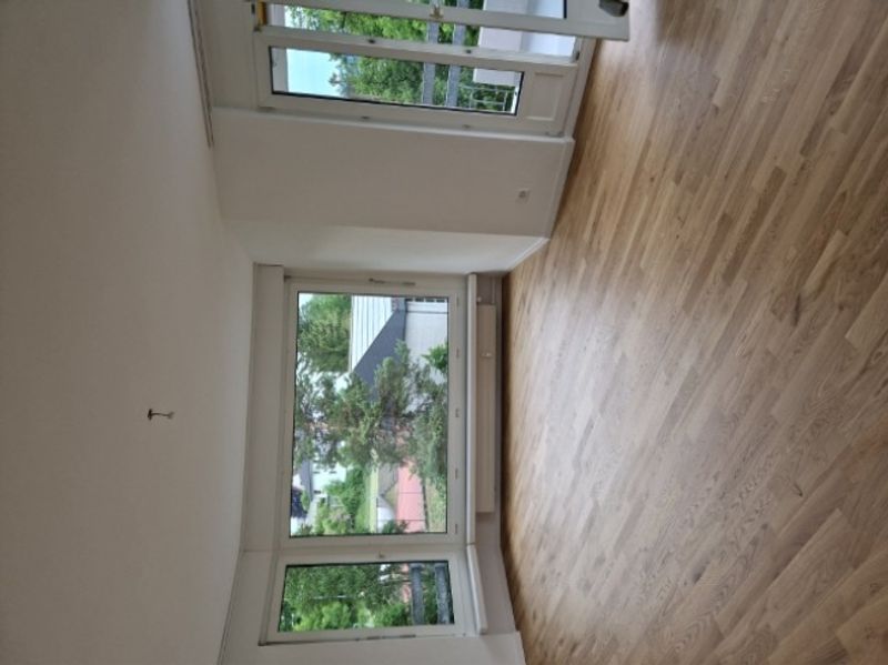 Attraktive 3.5-Zimmer-Wohnung mit Balkon im 6. OG - 2