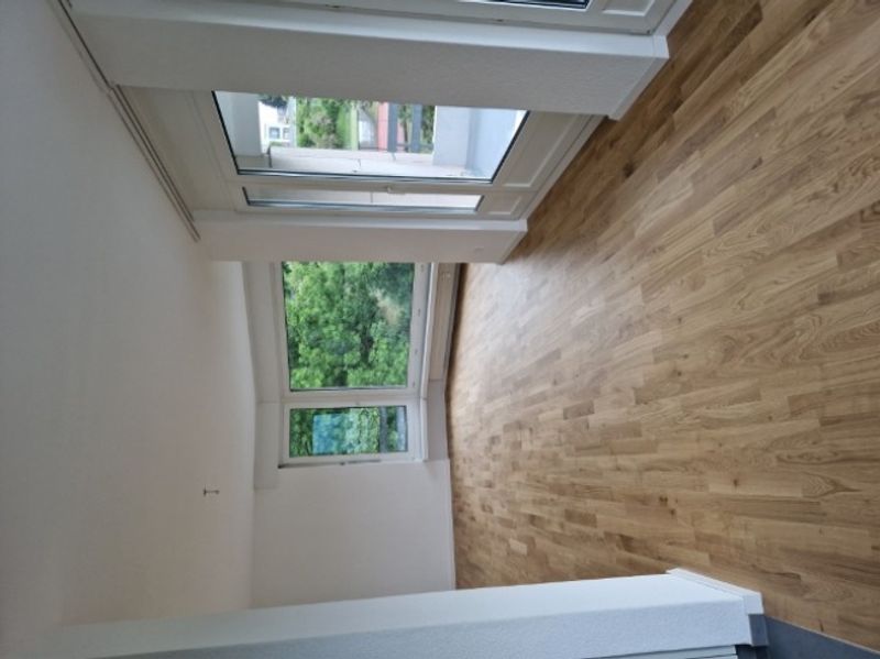 Attraktive 3.5-Zimmer-Wohnung mit Balkon im 6. OG - 3