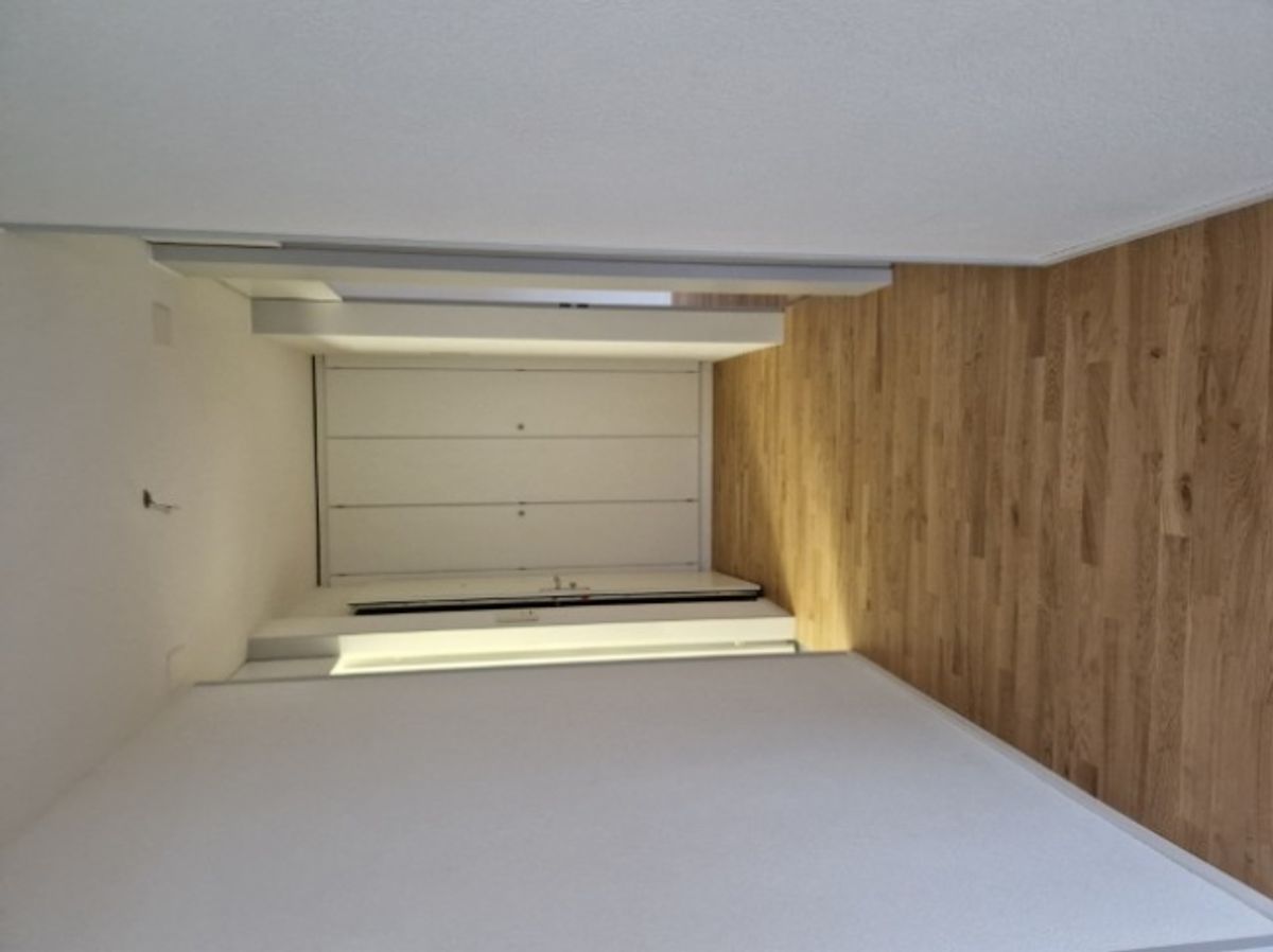 Attraktive 3.5-Zimmer-Wohnung mit Balkon im 6. OG - 8