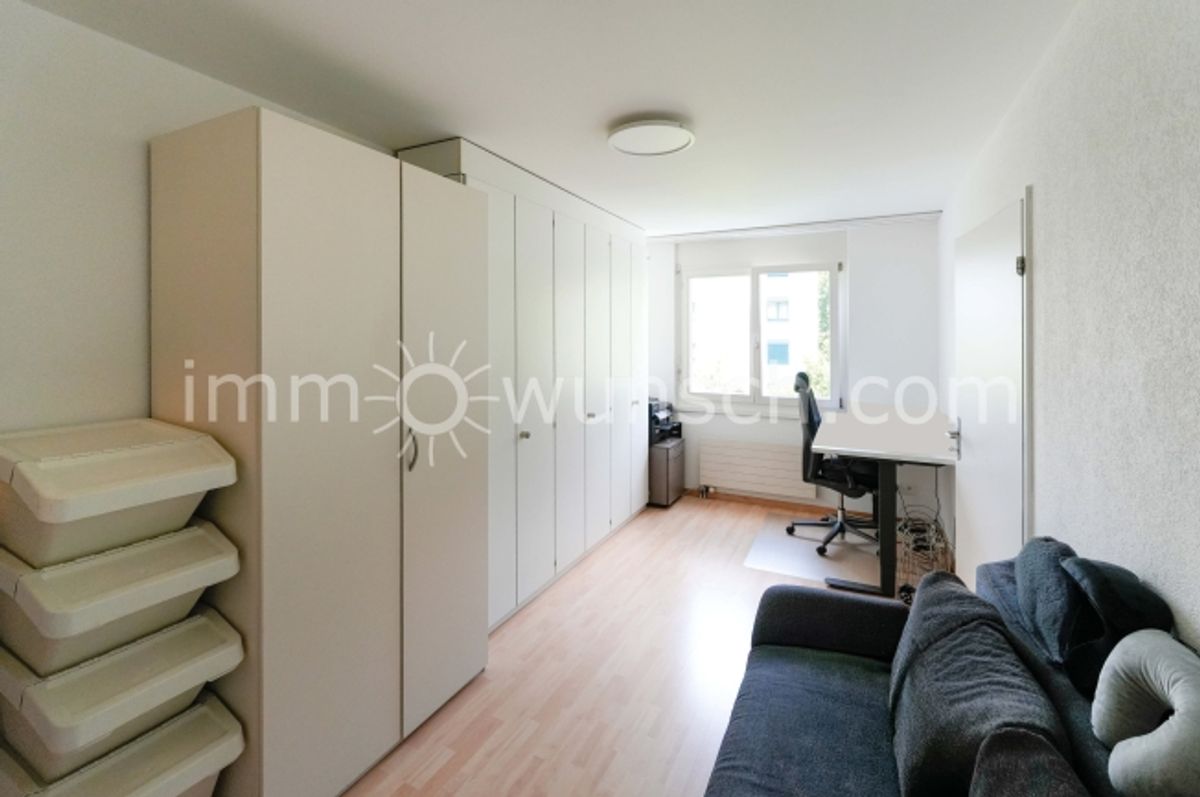 Familienfreundliche und grosszügige 5 ½ Zimmer Eigentumswohnung - 9
