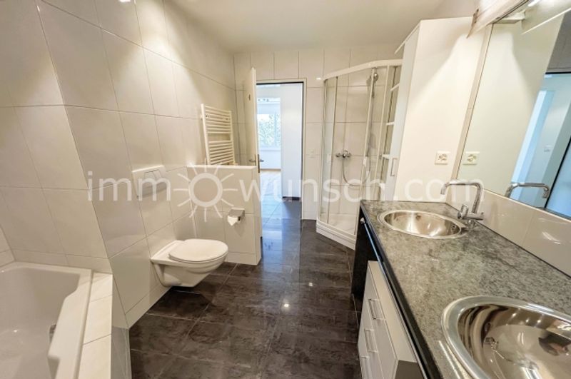 Exklusive 4 ½ Zi. EGTW mit traumhafter Seesicht in Walchwil - 8