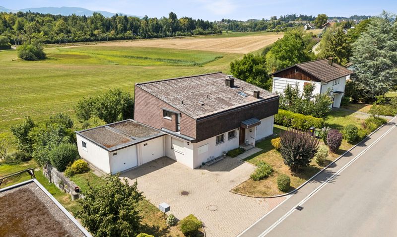 Vielseitiges Zweifamilienhaus mit unverbaubarer Weitsicht - 3