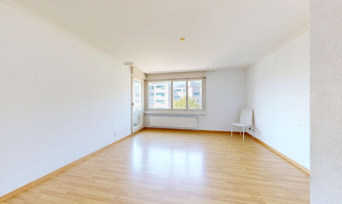 4.5-Zimmerwohnung mit viel Potenzial an ruhiger Lage - 2
