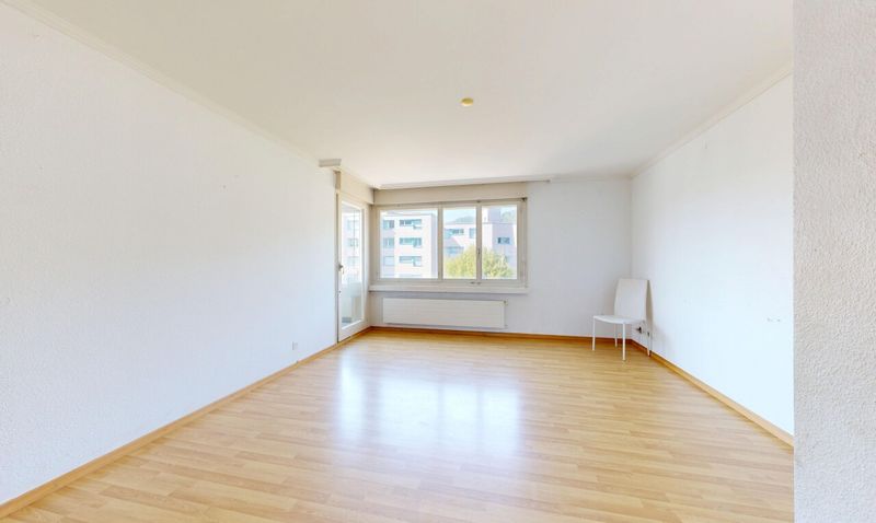 4.5-Zimmerwohnung mit viel Potenzial an ruhiger Lage - 3