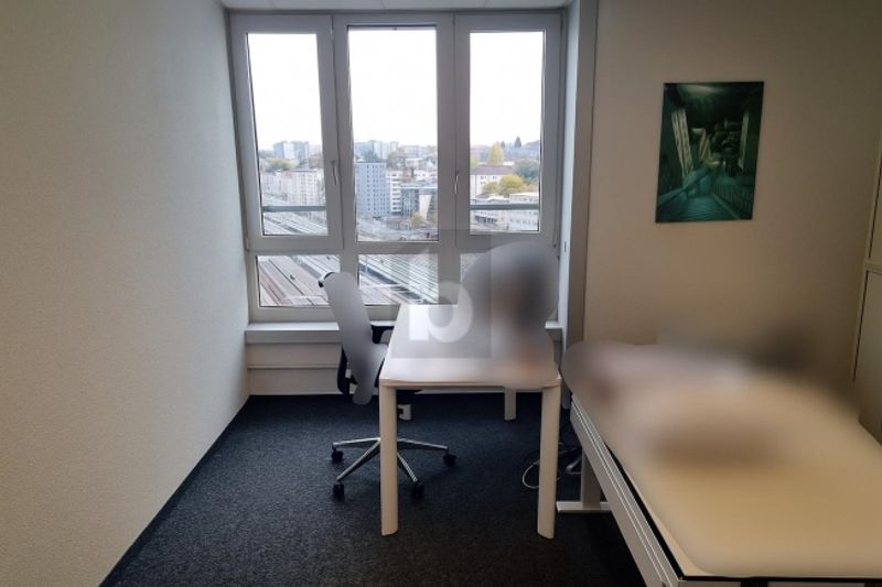 ESPACE DE TRAVAIL AVEC VUE PANORAMIQUE - 5