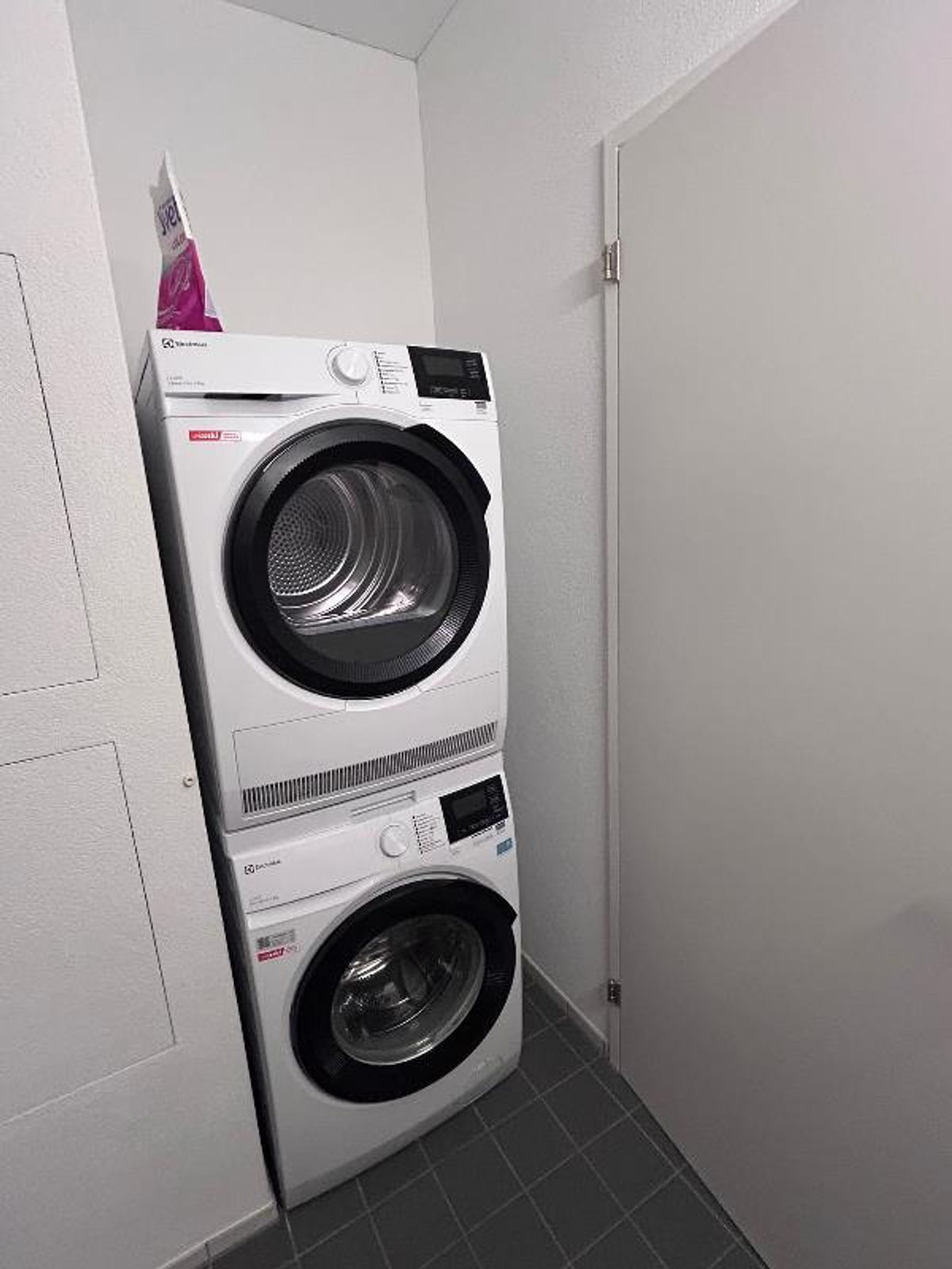 2.5 Zimmer Wohnung - 4