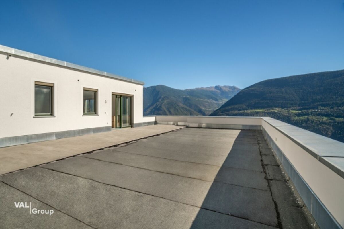 3.5-Zimmer-Attikawohnung - Modern wohnen über den Dächern von Ausserberg - 0