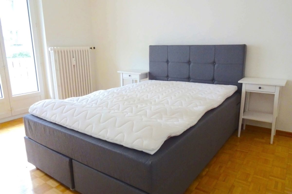 Furnished room in modernised apartment in a top location - 2