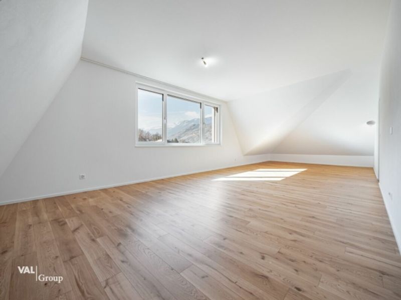 Grosszügig wohnen, besonders leben - Dachmaisonette mit Charakter - 2