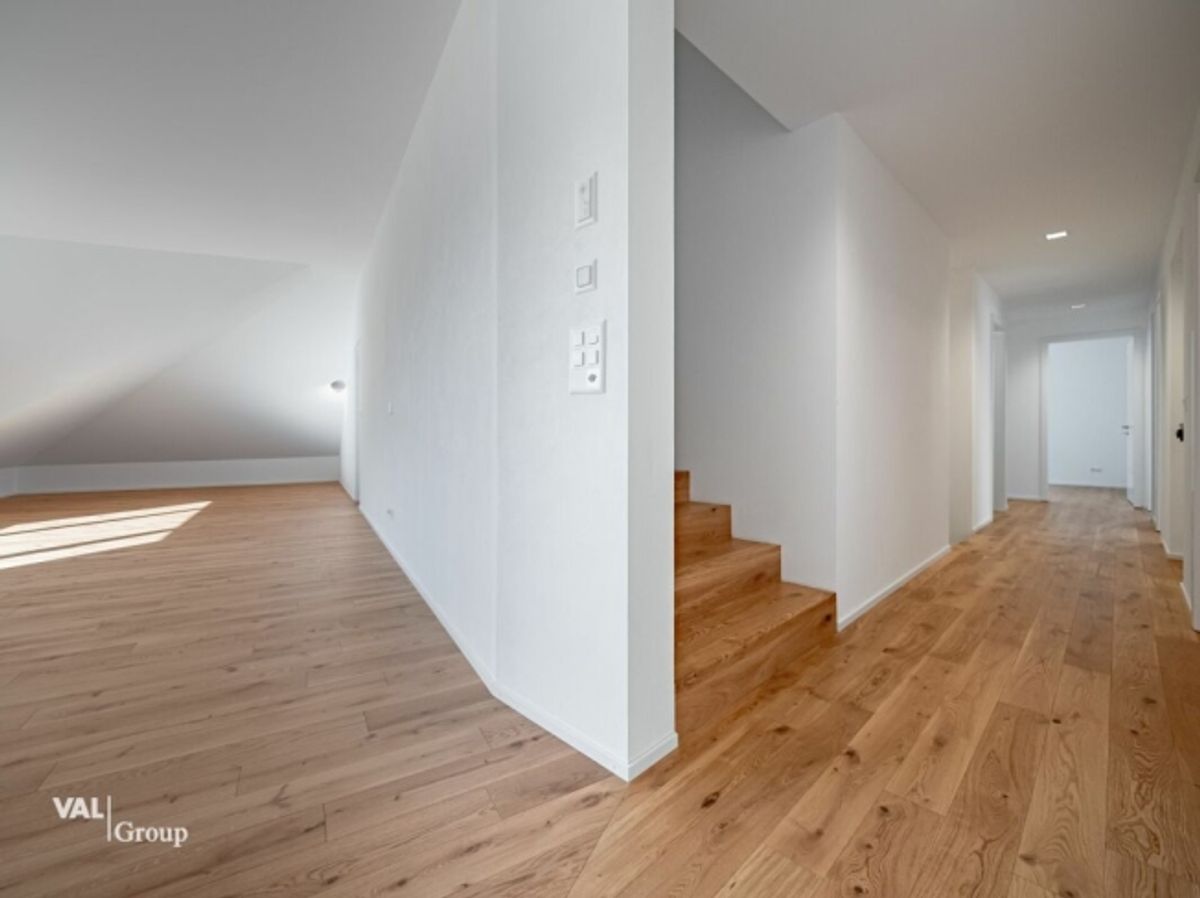Grosszügig wohnen, besonders leben - Dachmaisonette mit Charakter - 3