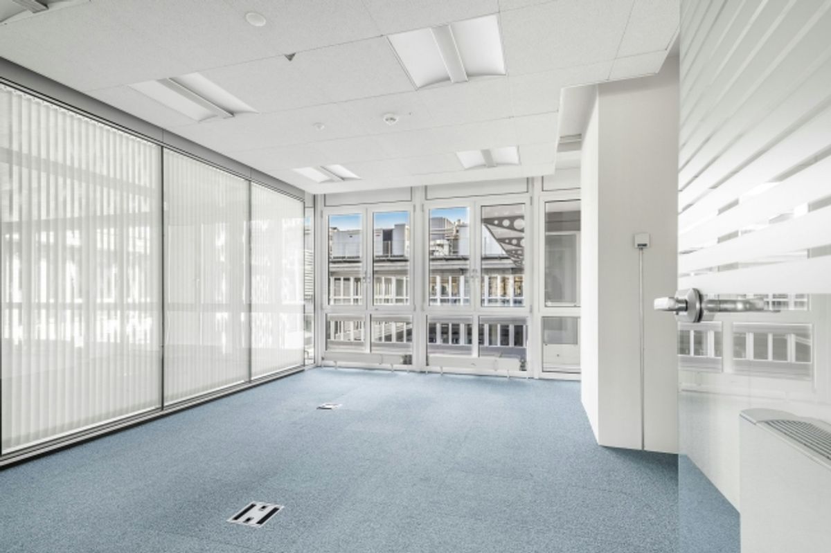 PLAZA | Helle Bürofläche im obersten Stockwerk - 1