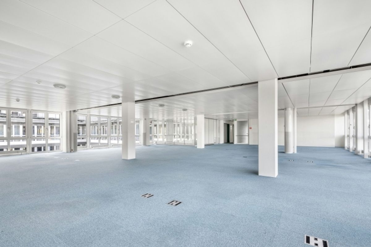 PLAZA | Helle Bürofläche im obersten Stockwerk - 0
