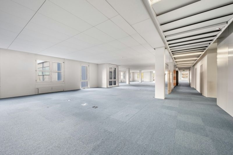 Ausgebaute Büroflächen 355 - 1'250 m2 flexibel unterteilbar - 4