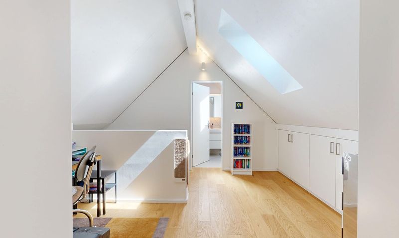 Erstklassige 3.5-Zimmer-Maisonette-Dachwohnung - 9