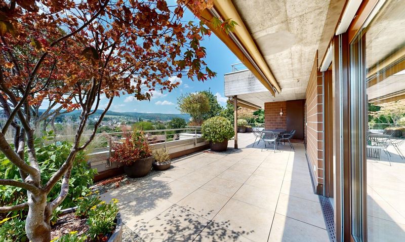 6.5 Zimmer Terrassenwohnung mit 189 m² Aussenfläche und Weitsicht - 9