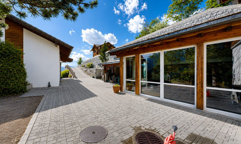 Beautiful Property with Panoramic Mountain Views in Mase - 4