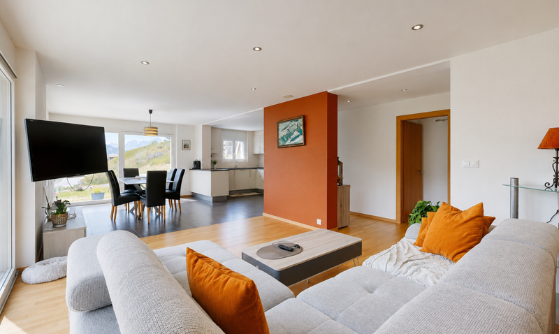 Beautiful Property with Panoramic Mountain Views in Mase - 9