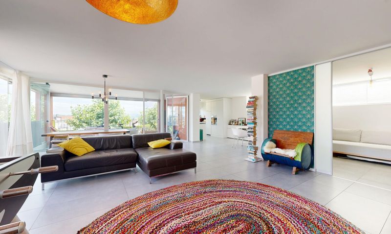 Moderne 5.5-Z-Wohnung mit Wintergarten an bester Lage in Pfäffikon SZ - 1