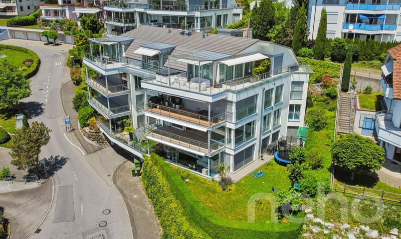 Exklusive Terrassenwohnung mit Panorama-Seesicht - 2