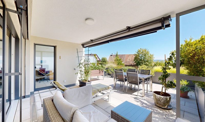 Exklusive 4.5-Zimmer-Terrassenwohnung mit grosszügigem Aussenbereich - 5