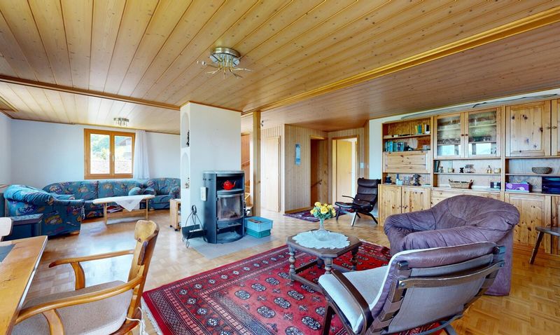 Einfamilienhaus mit Chalet Charakter. Sonnenlage mit Weitsicht - 4