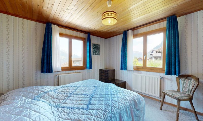 Einfamilienhaus mit Chalet Charakter. Sonnenlage mit Weitsicht - 5