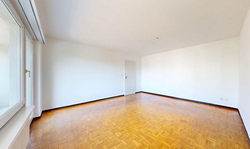 3-Zimmer-Wohnung mit Potenzial und schöner Aussicht ins Grüne - 2