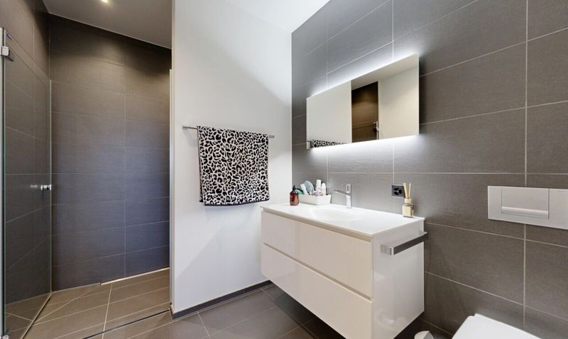 Wohnen mit Weitblick – 4.5-Zimmer-Terrassenwohnung mit Doppelgarage - 8