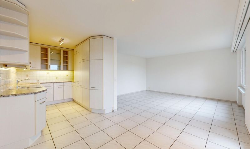 Lichtdurchflutete 4.5 Zimmer Wohnung in Bettlach - 3