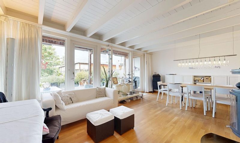 Lichtdurchflutetes 5.5-Zimmer-Reihenmittelhaus in Affoltern am Albis - 2