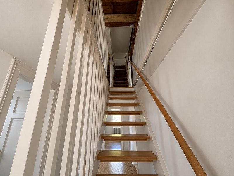 Einzigartige 5.5-Zimmer-Wohnung mit Dachterrasse &amp; grossem Estrich - 9