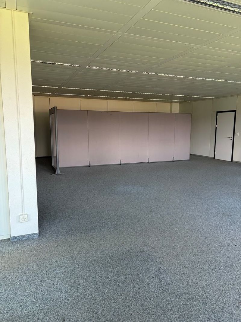 "Attraktiver Büroraum in Rotkreuz" - 3