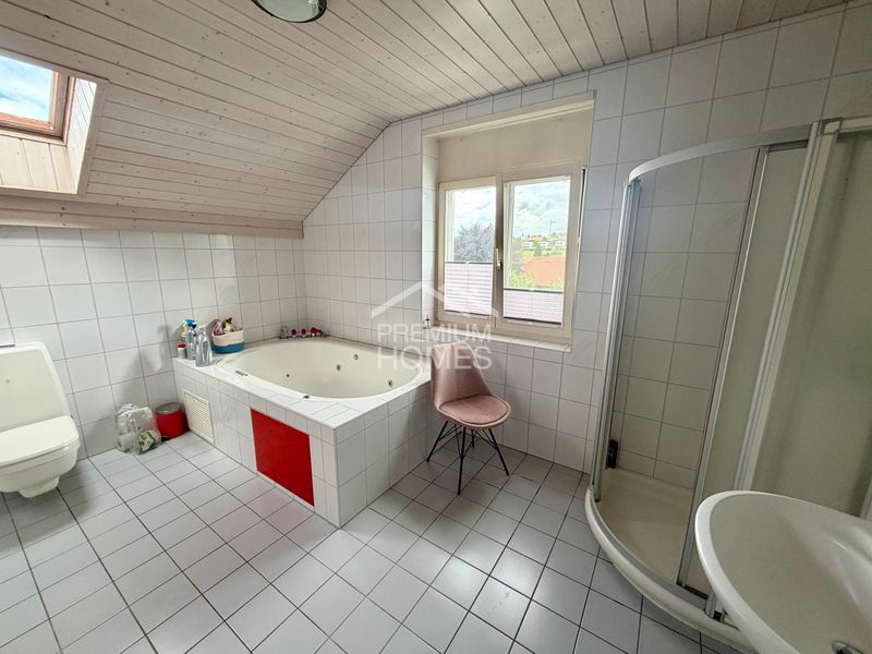 Attraktives Wohnhaus mit zwei Wohneinheiten - 9