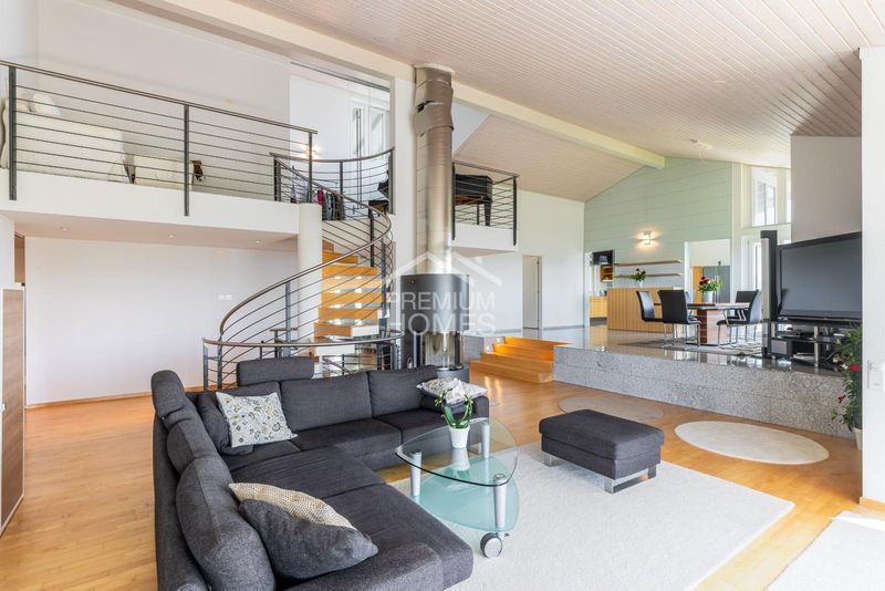 Einmalige Villa mit Blick auf Sempachersee und Zentralschweizer Alpen - 4