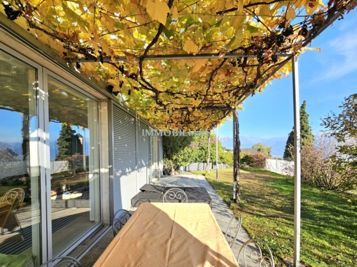 Modernes Haus in sonniger, ruhiger Lage, mit Kamin und kleinem Garten - 1