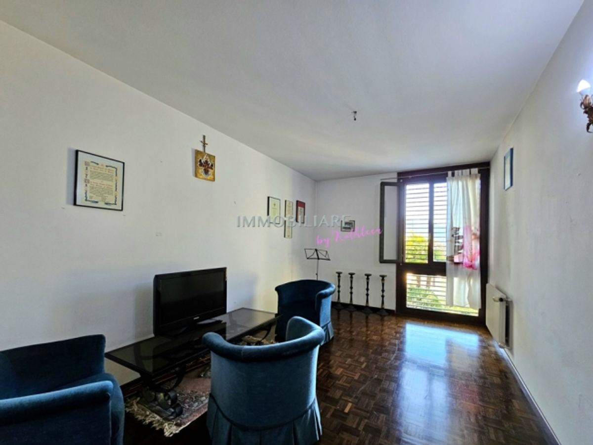 Ferienwohnung mit Kamin, zentral, ruhig, 5 Minuten zu Fuss zum Bahnhof - 5