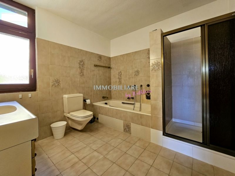 Ferienwohnung mit Kamin, zentral, ruhig, 5 Minuten zu Fuss zum Bahnhof - 9