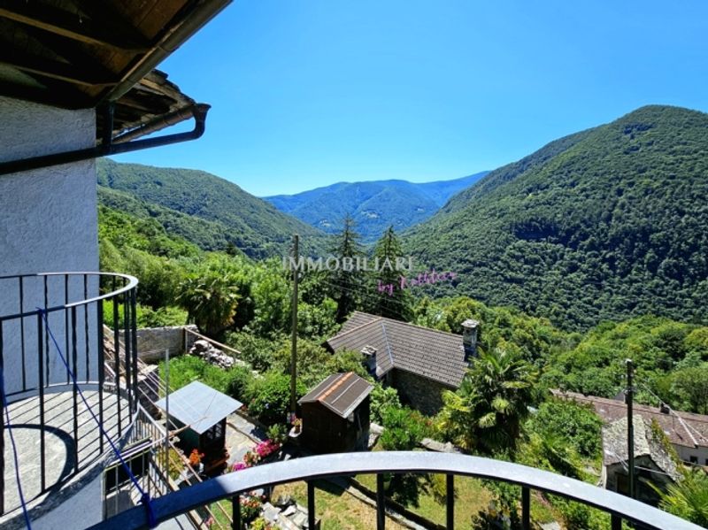 Originales Tessinerhaus mit Weitblick u. Garten, Sonne das ganze Jahr - 12