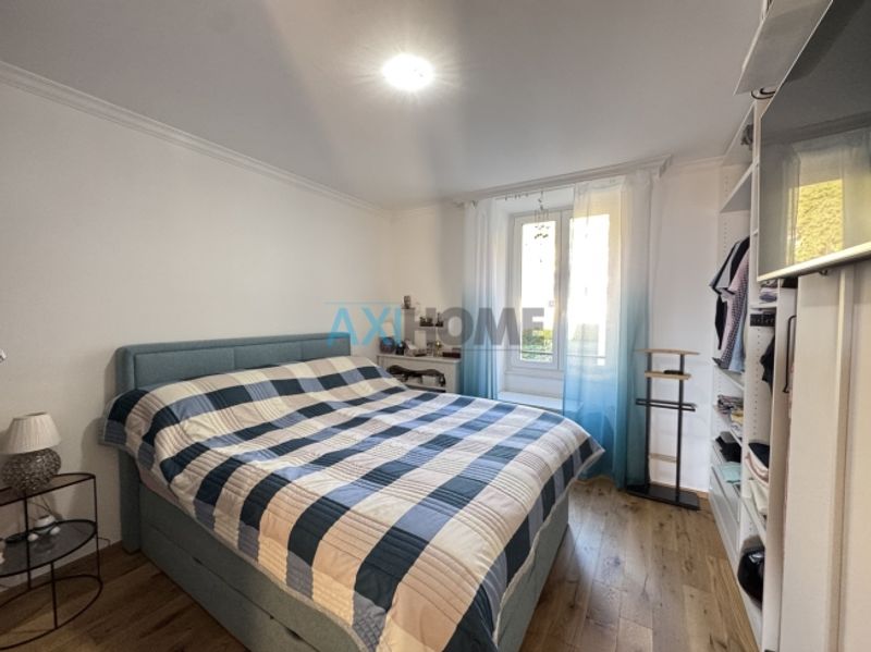 EN EXCLUSIVITÉ, à deux pas du lac avec vue exceptionnelle - 11