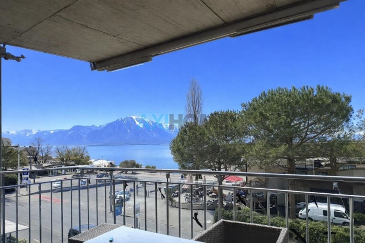 En Exclusivité ! Sublime 4,5 pièces face au débarcadère de Montreux - 0