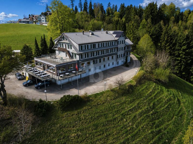 TOP SANIERTES JUWEL MIT ENORMEM POTENTIAL - 1