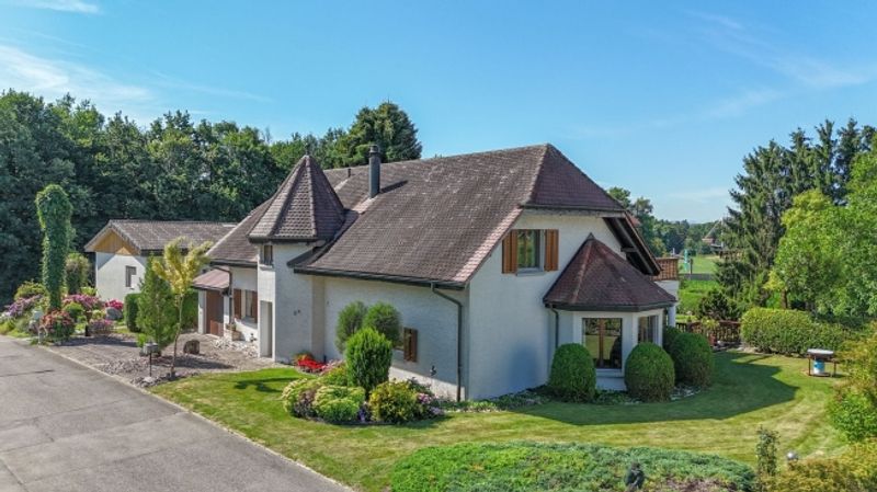 Nachhaltig wohnen & vielseitig nutzen - grosszügiges Einfamilienhaus mit 2'000 m² Grundstück - 1