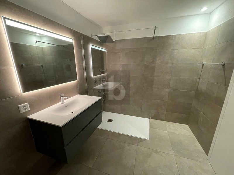 NUOVA COSTRUZIONE, ELEGANTE CON AMPIA TERRAZZA - 3